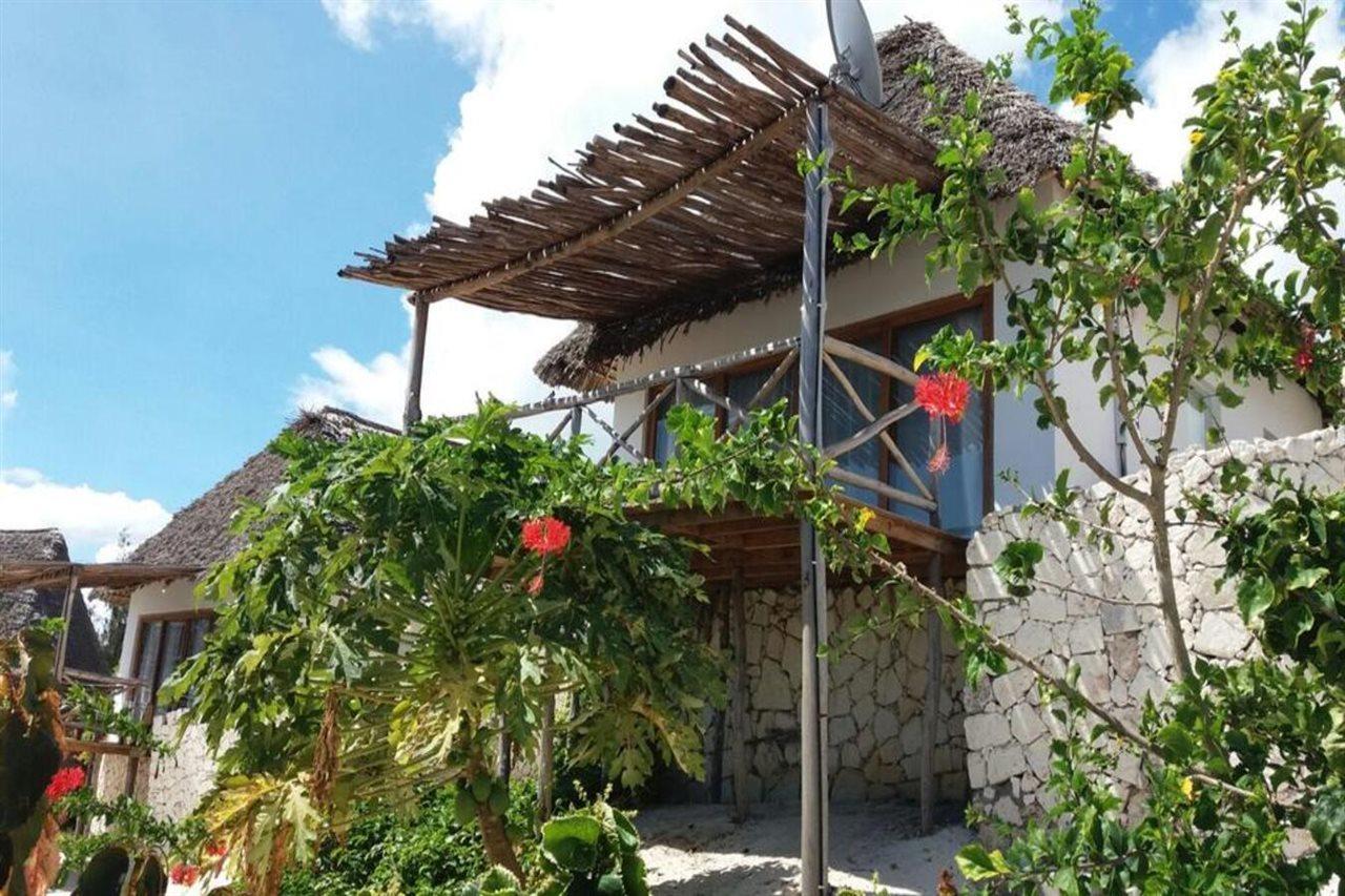 Zanbluu Beach Hotel كيوينجوا المظهر الخارجي الصورة
