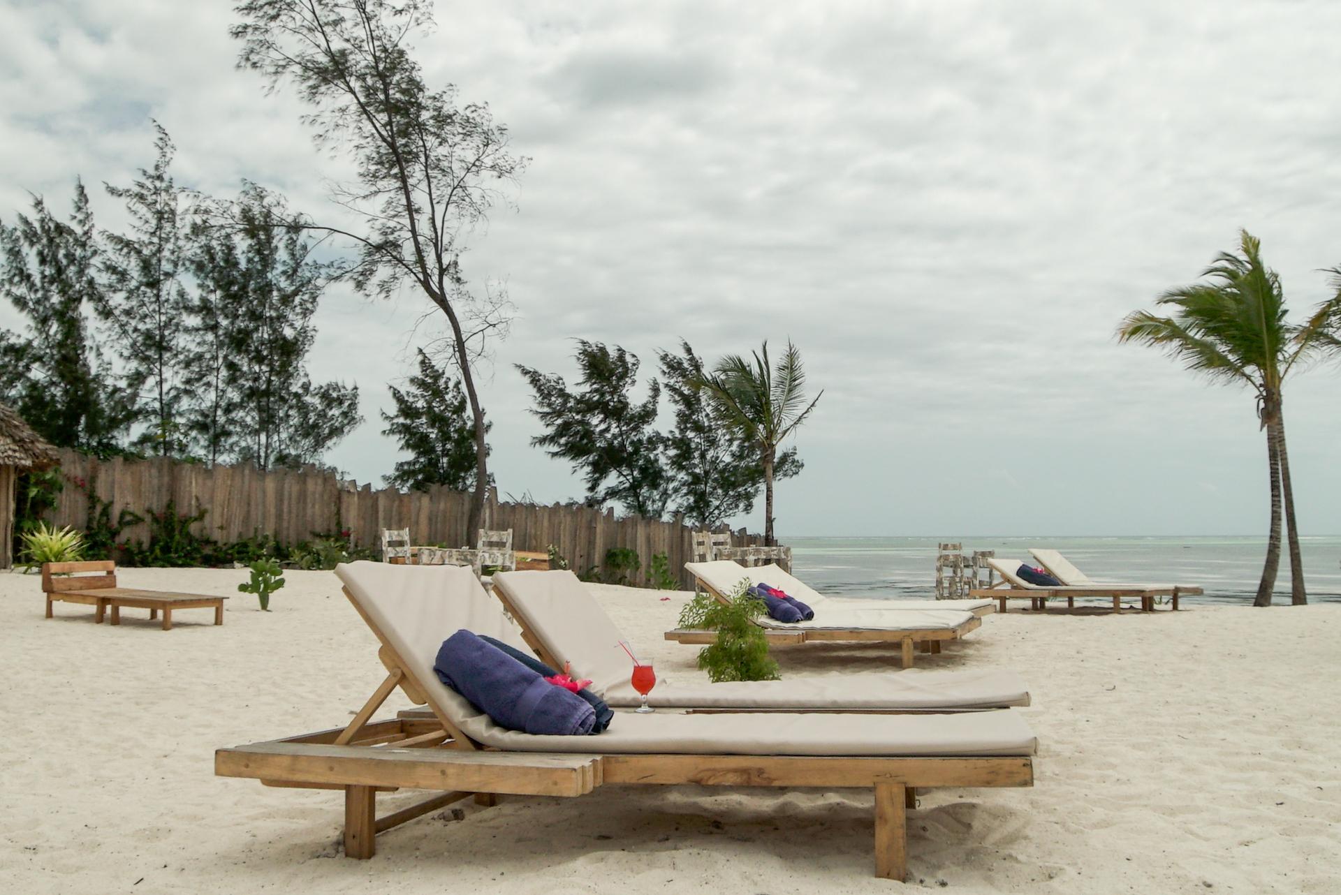Zanbluu Beach Hotel كيوينجوا المظهر الخارجي الصورة
