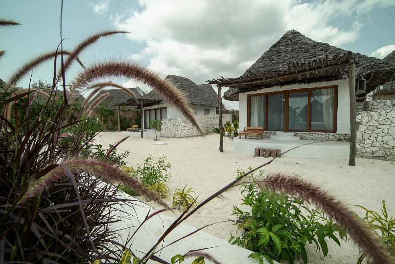 Zanbluu Beach Hotel كيوينجوا المظهر الخارجي الصورة